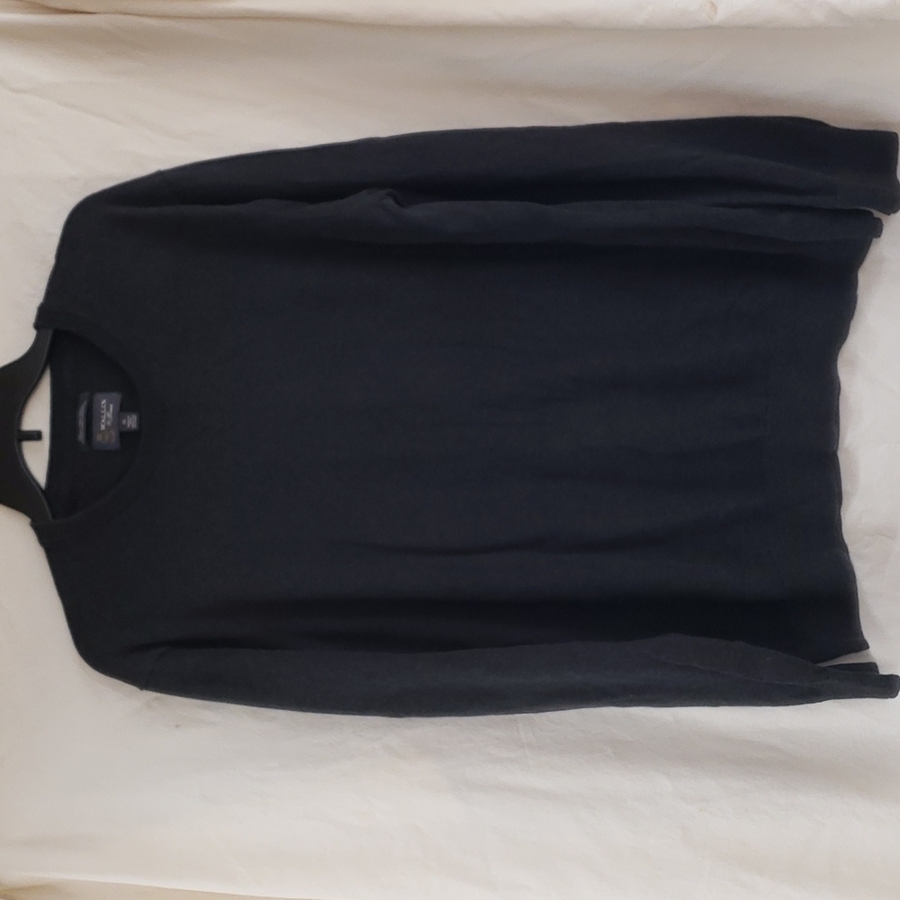 𝅺wallin & Bros XL sweater.  Gray cotton cashmere blend EUC